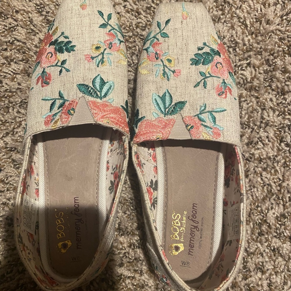Floral shoes